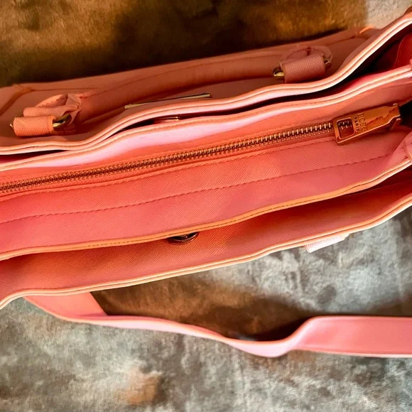 Stylish Pink BCBG Women's Handbag - Picture 9 of 9